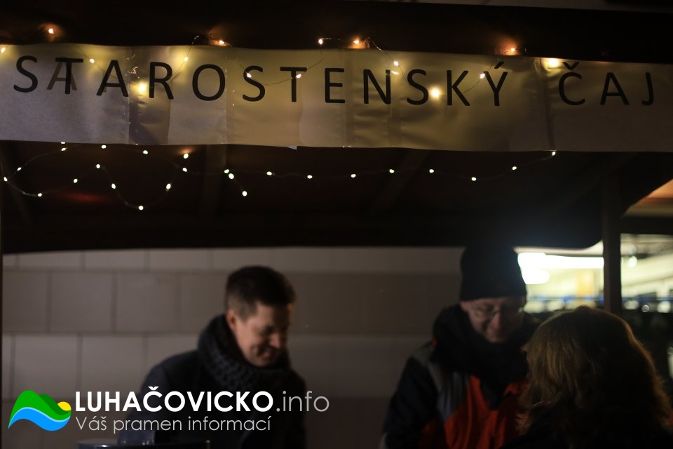 Rozsvícení vánočního stromu v Pozlovicích 2022 (16)