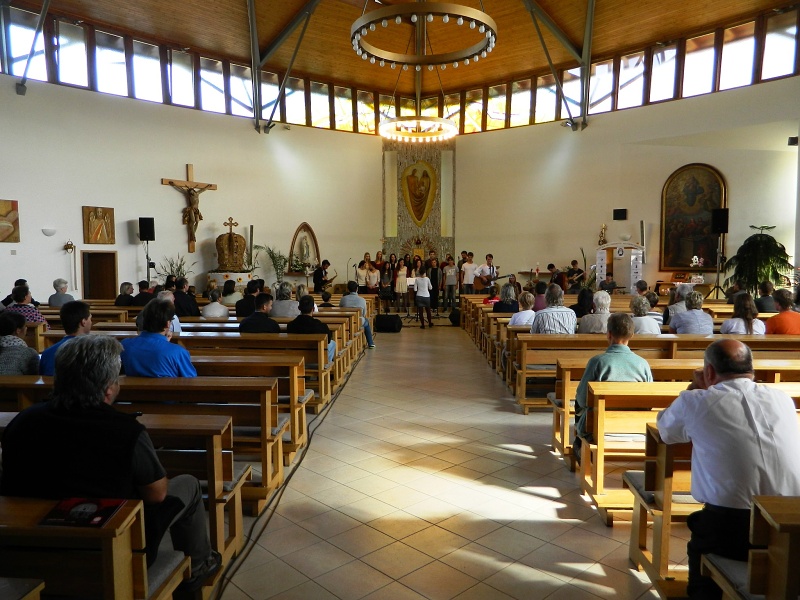 koncert Adorare v kostele sv. Rodiny